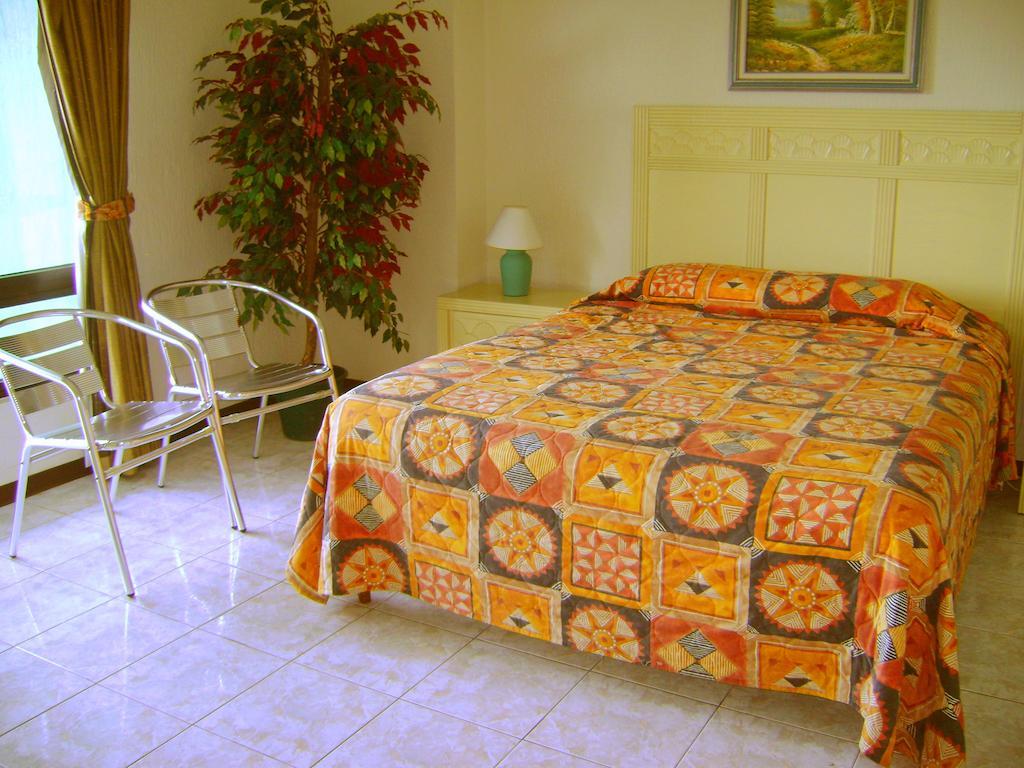 Hotel La Riviera De Atitlan Panajachel Rom bilde